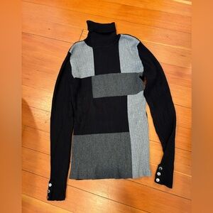 Vintage EUC Style & Co black and gray color block turtleneck L